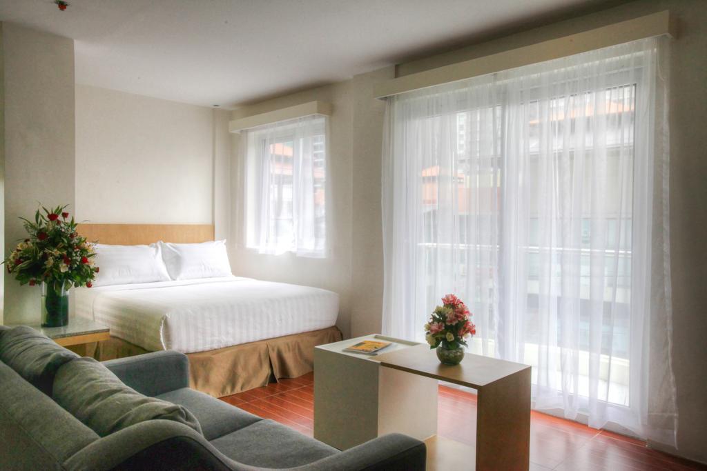 Fersal Hotel Makati Avenue Makati City Room photo
